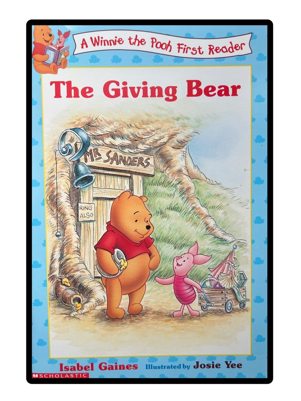 BUNDLE & SAVE 🎉 A Winnie the Pooh First Reader The Giving Bear Softcover